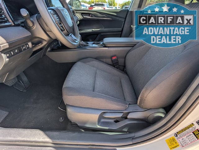 Used 2025 Toyota Camry LE FWD image 31