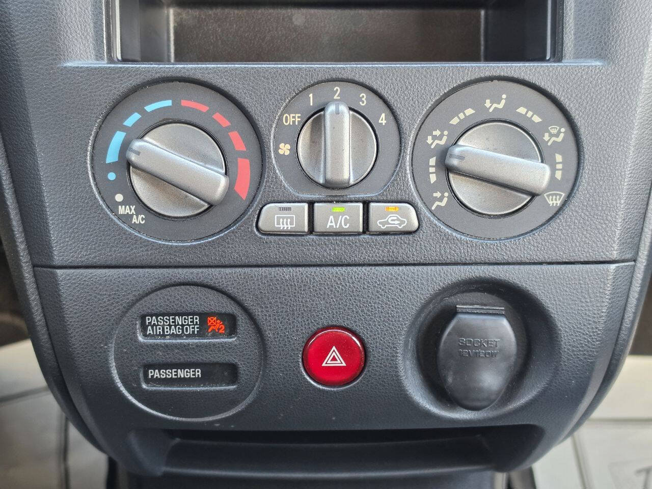 Used 2006 Mitsubishi Outlander LS FWD image 29