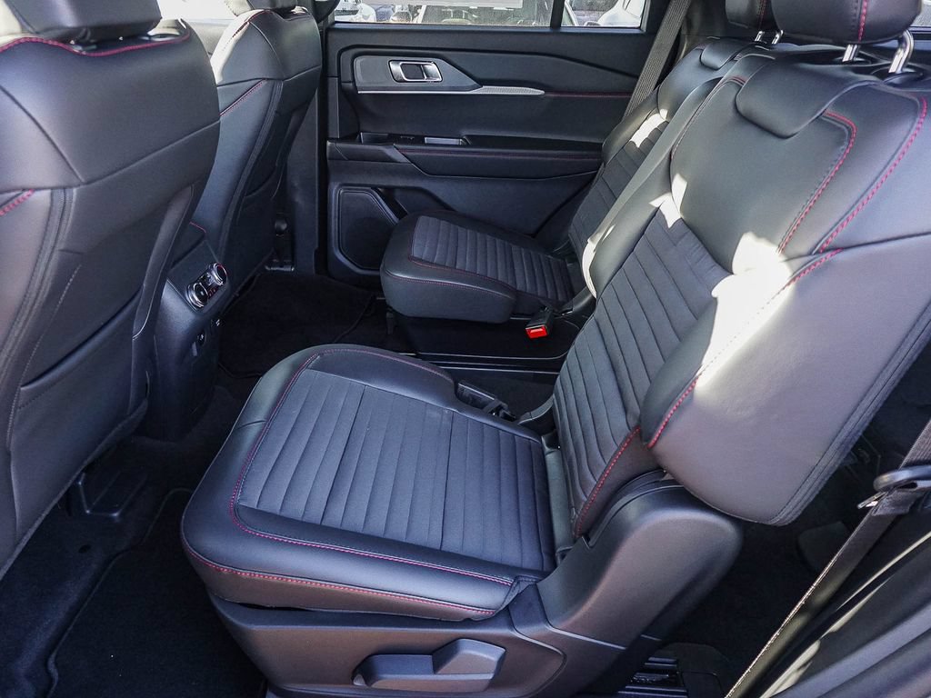 New 2026 Ford Explorer ST-Line w/ ST-Line Street Pack RWD image 16