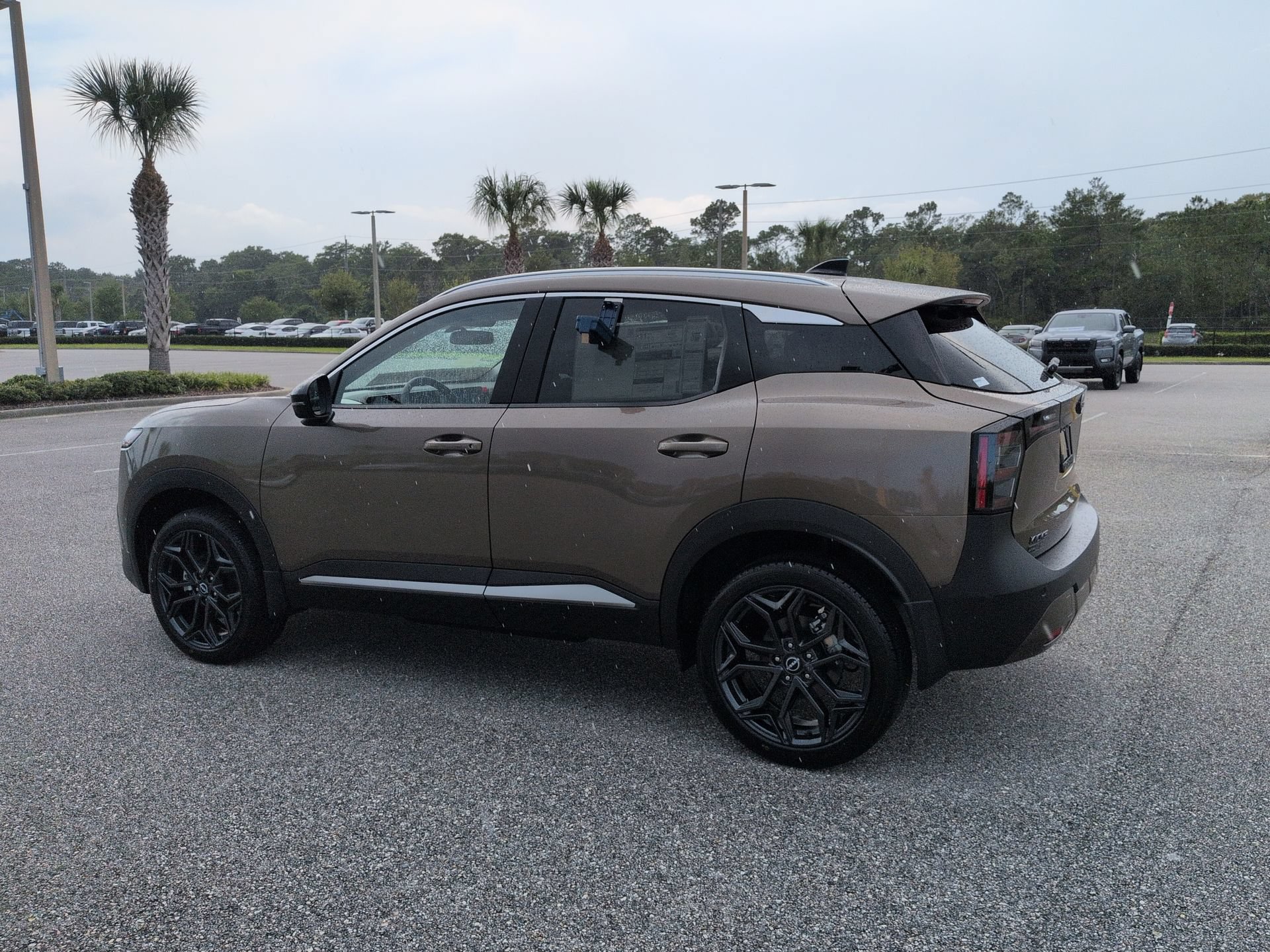 New 2026 Nissan Kicks SR FWD image 7