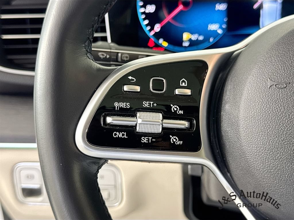 Used 2022 Mercedes-Benz GLE 350 w/ 3rd Row Seat Package image 13