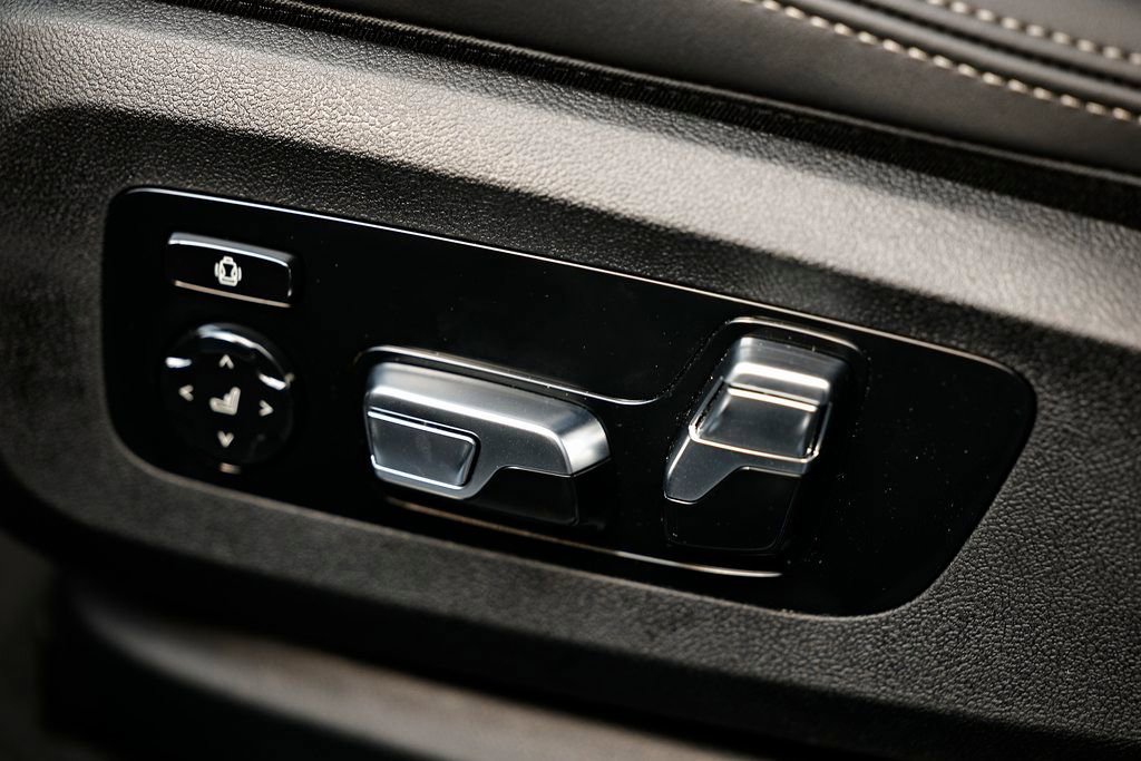 Used 2026 BMW X5 xDrive40i w/ M Sport Package image 22