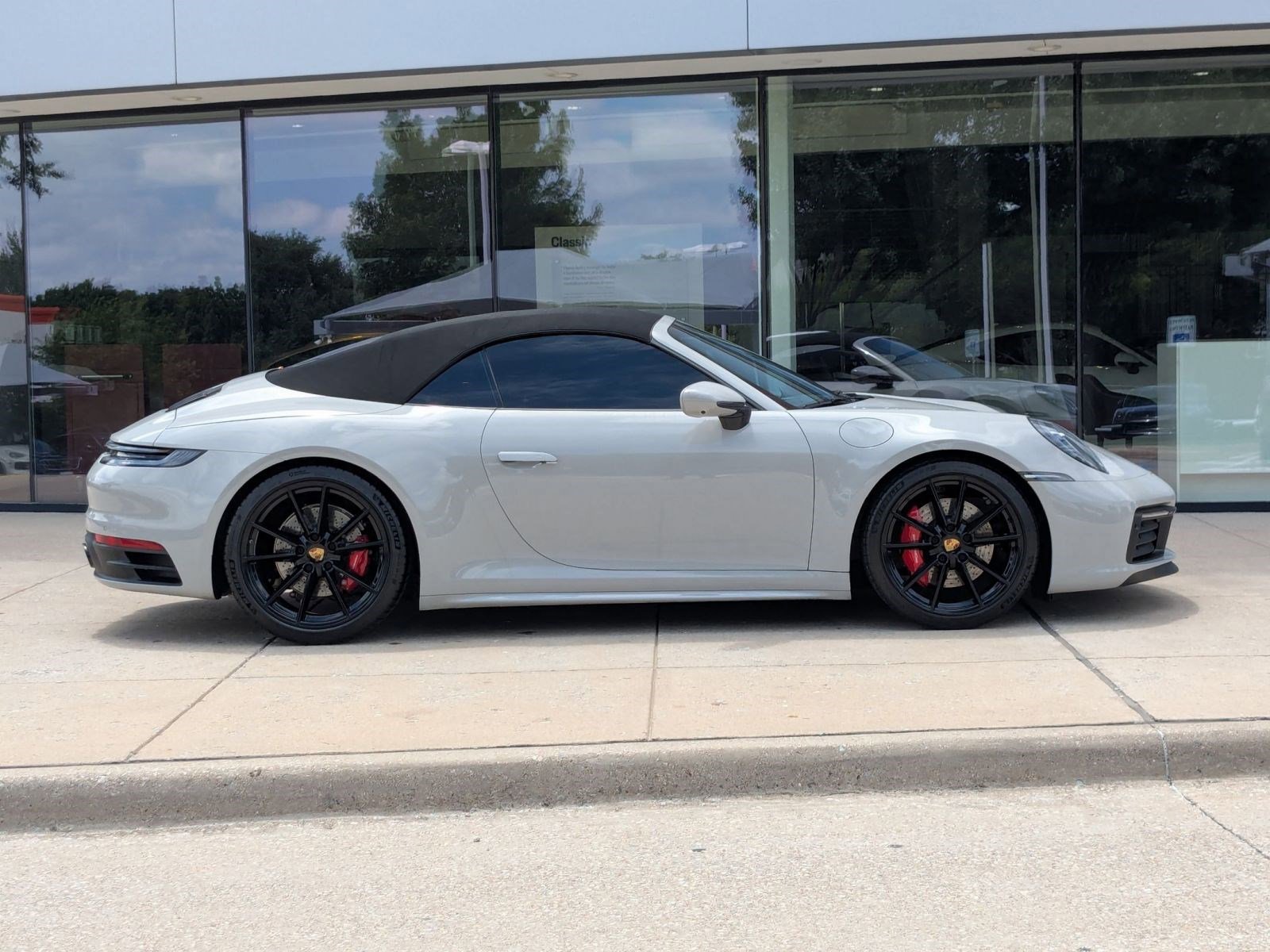 Certified 2023 Porsche 911 Carrera 4S AWD/4WD image 8