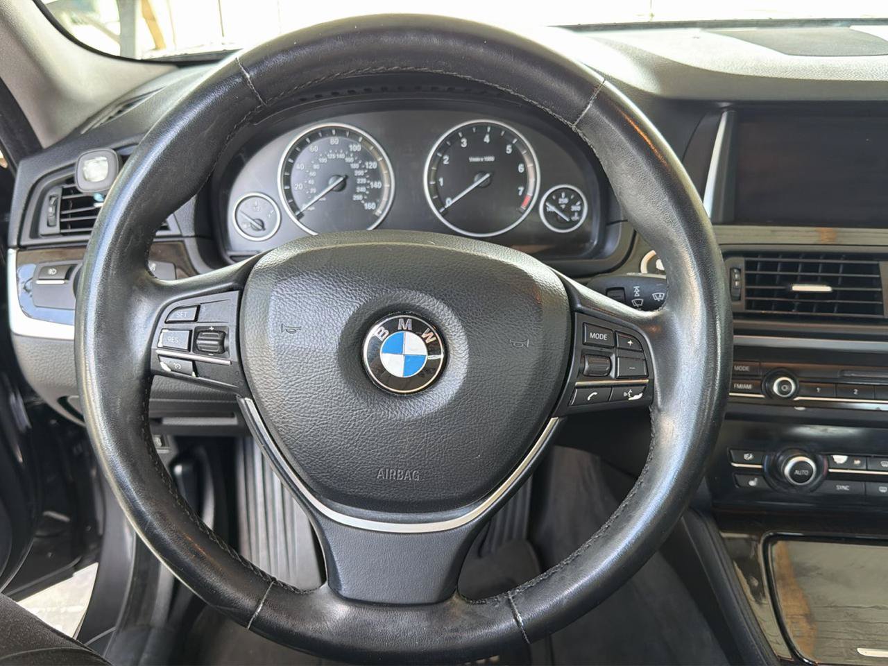 Used 2015 BMW 528i xDrive Sedan AWD/4WD image 8
