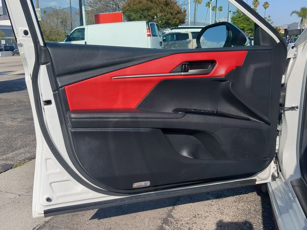 Used 2025 Toyota Camry XSE FWD image 25