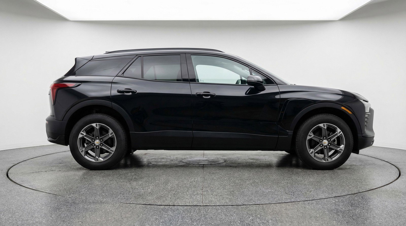 Used 2025 Chevrolet Blazer LT image 11