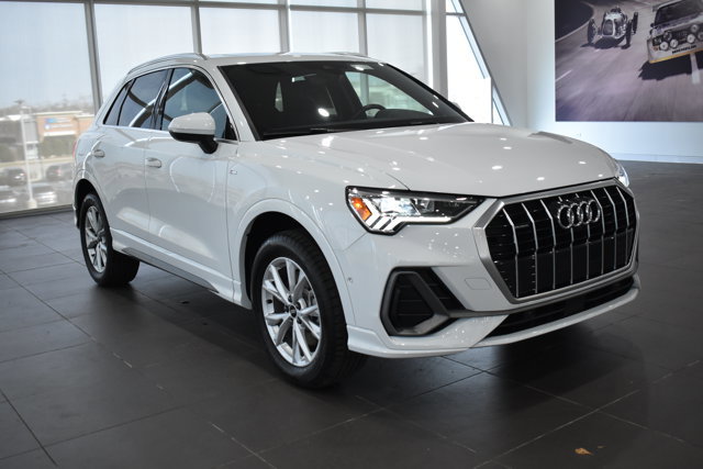 Used 2021 Audi Q3 2.0T Premium Plus w/ Premium Plus Package image 5