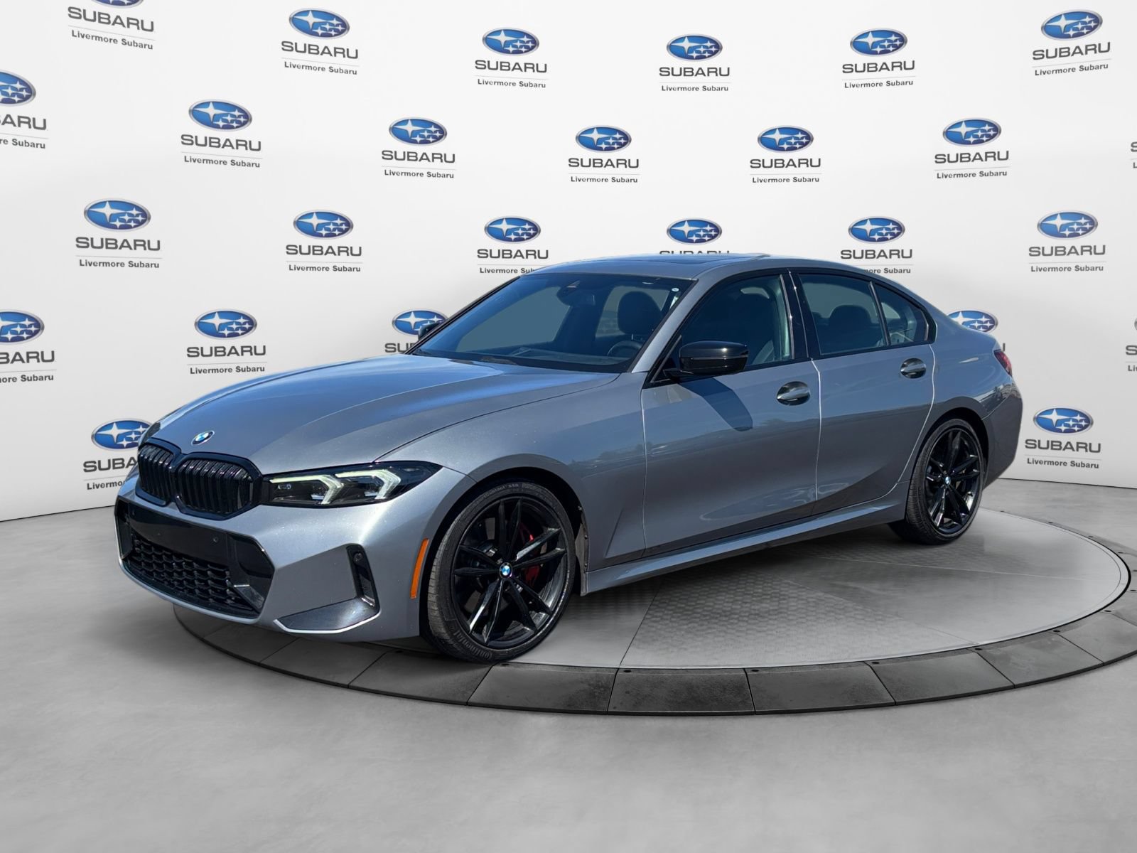 Used 2023 BMW 330i Sedan w/ M Sport Package RWD image 2