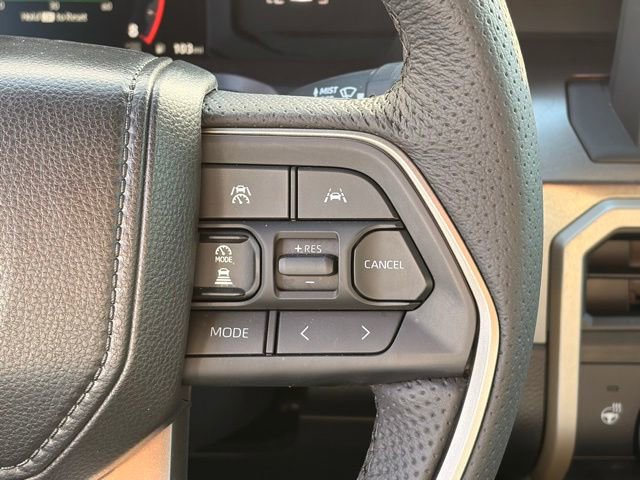 Used 2025 Toyota Tacoma SR5 AWD/4WD image 19