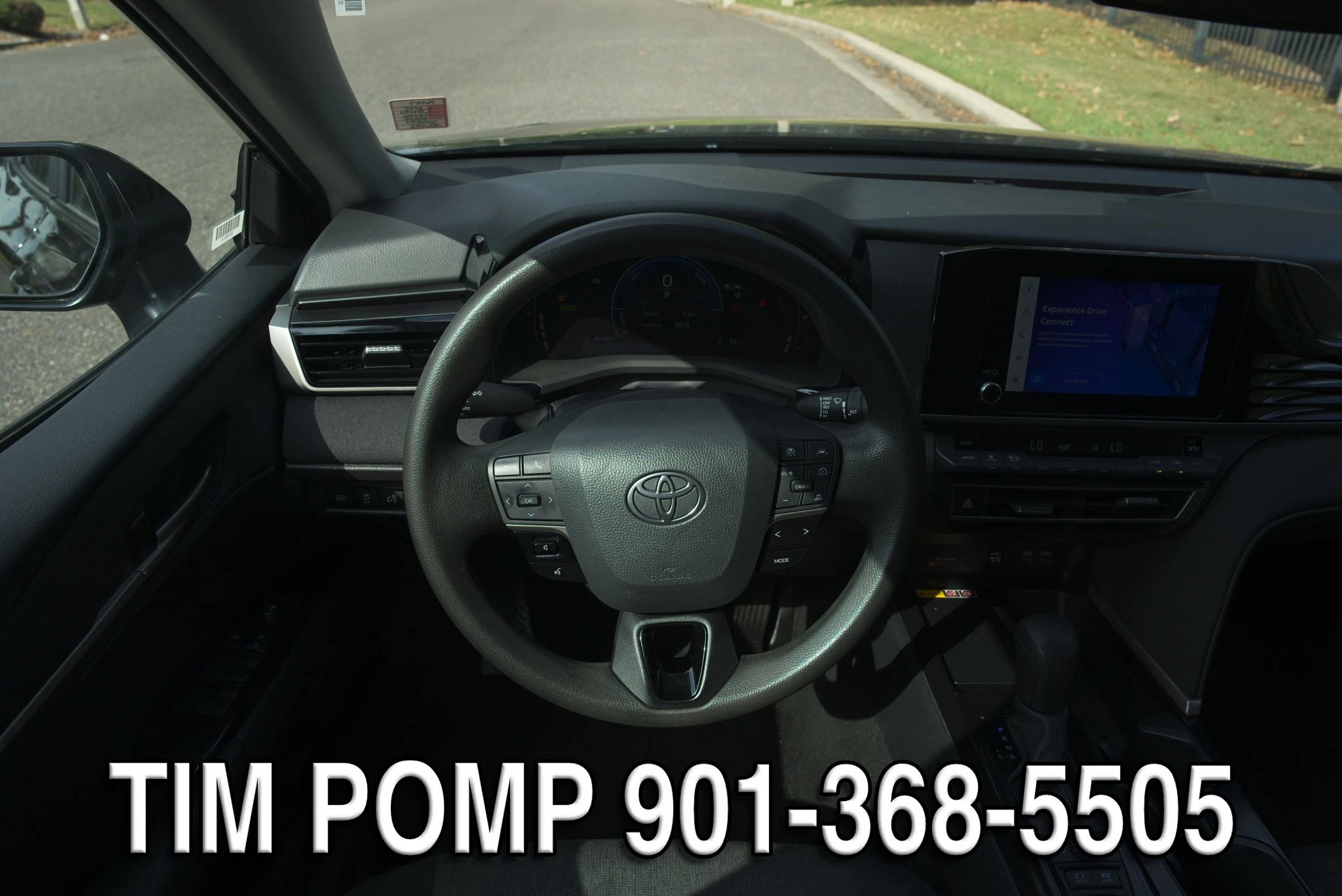 Used 2025 Toyota Camry LE FWD image 20