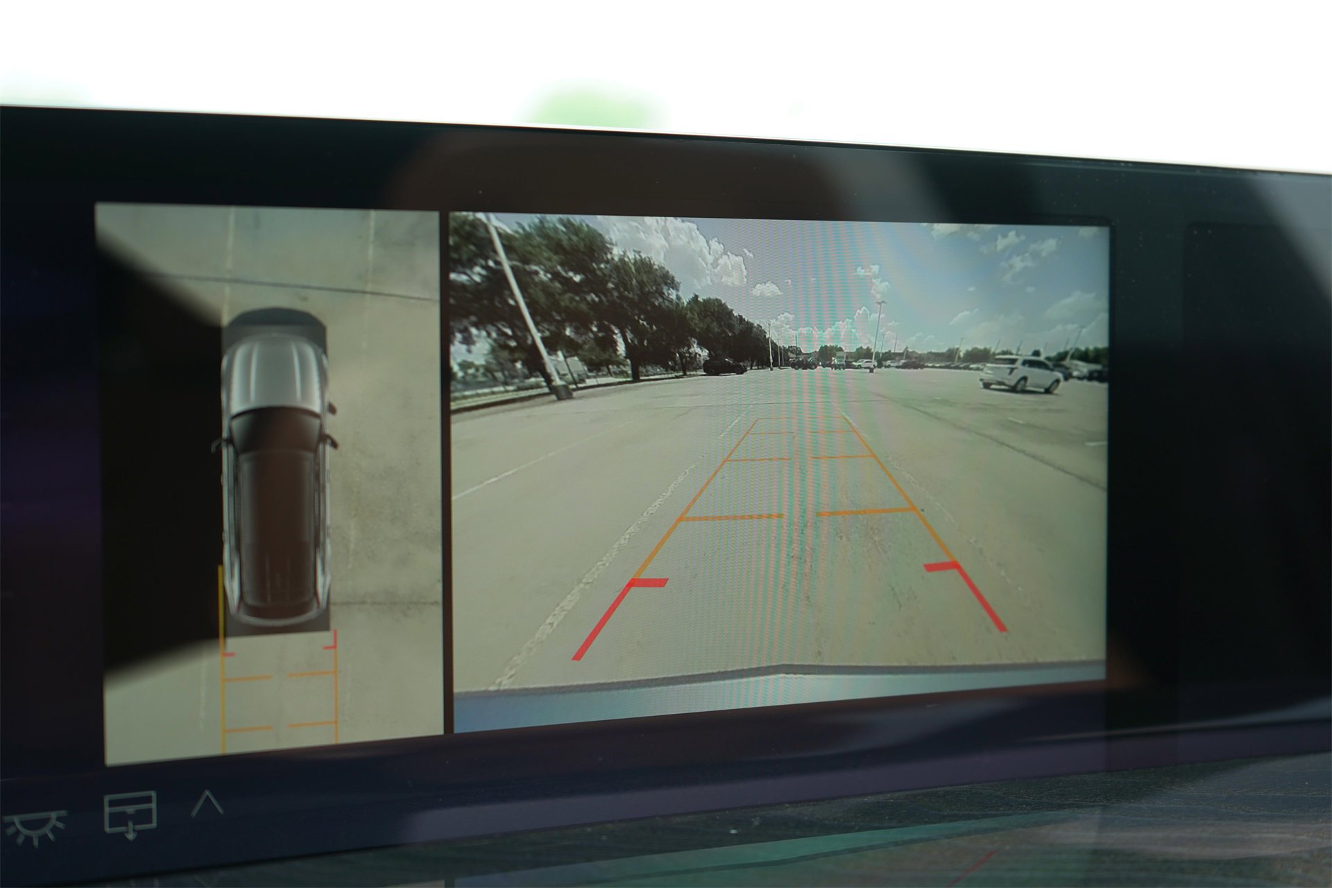 New 2025 Cadillac Escalade IQ Luxury 2 image 13