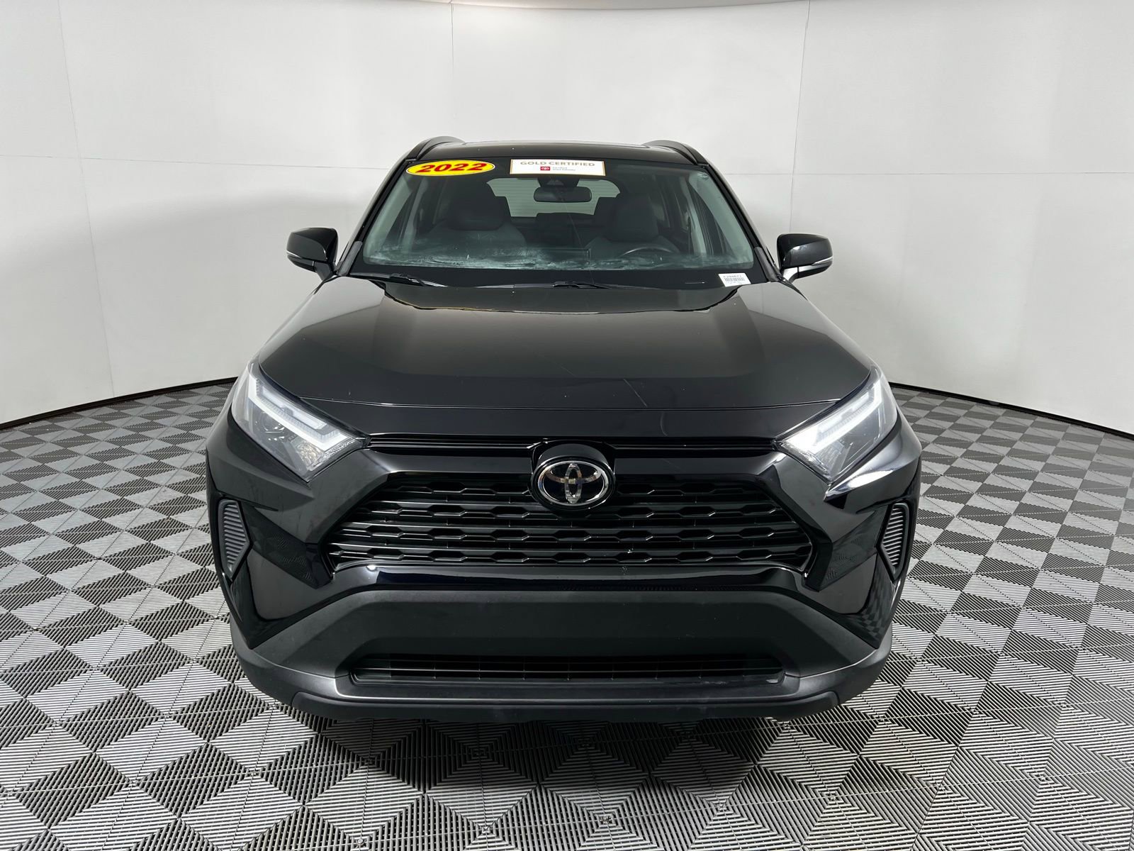 Certified 2022 Toyota RAV4 XLE w/ Convenience Package image 2