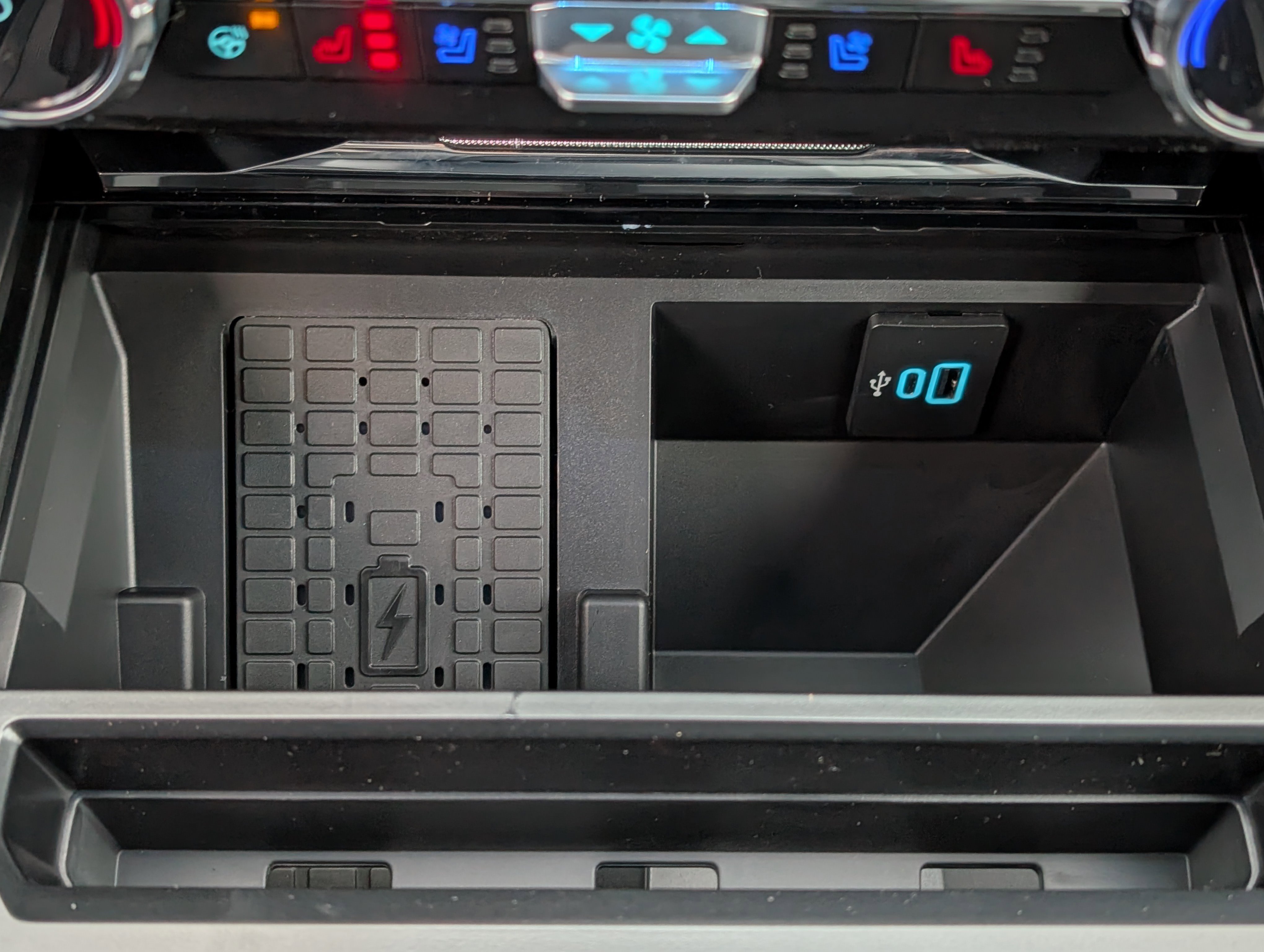 New 2026 Ford F350 Lariat w/ Lariat Premium Package image 27