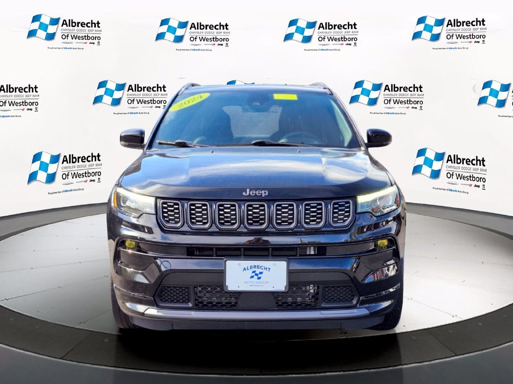 Used 2024 Jeep Compass Limited w/ High Altitude Package AWD/4WD image 8