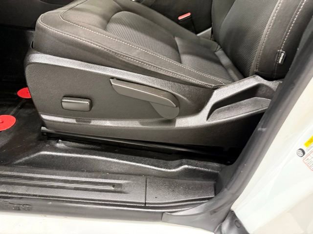 Used 2021 Chevrolet Colorado LT w/ Fleet Safety Package image 12