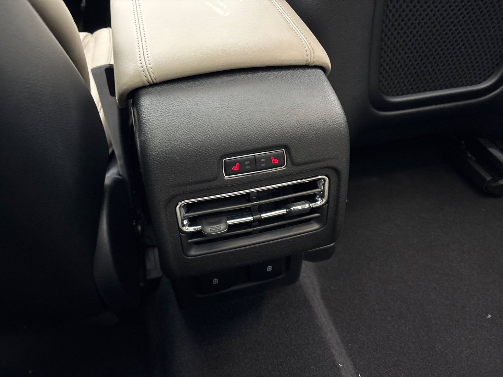 New 2026 Lincoln Corsair Grand Touring image 33