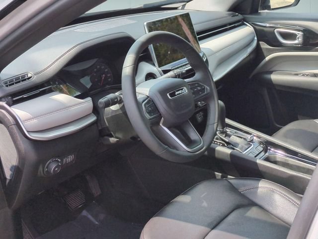 Used 2025 Jeep Compass Limited AWD/4WD image 11