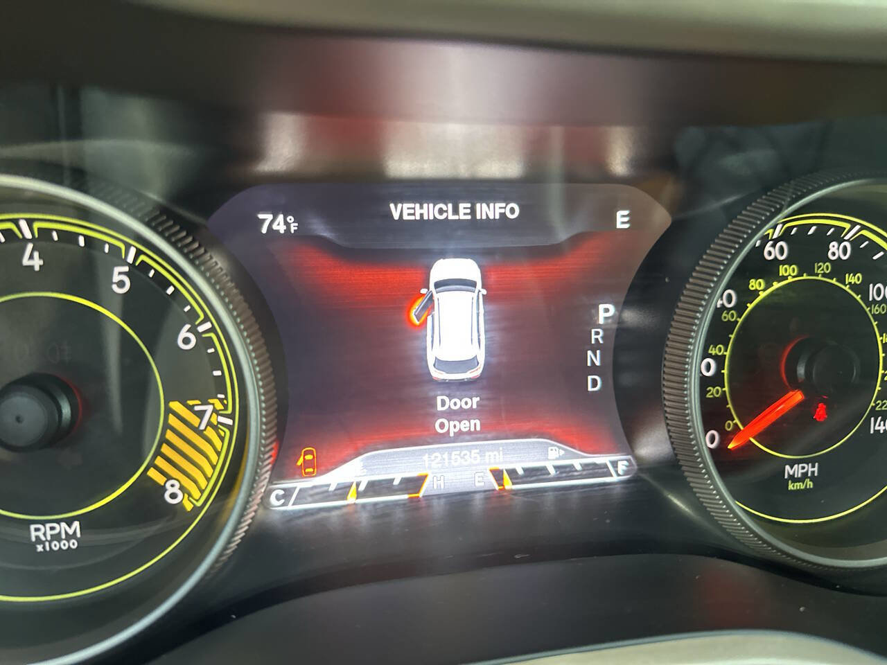 Used 2015 Jeep Cherokee Limited w/ Luxury Group image 30