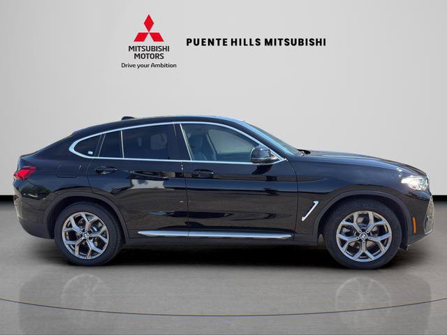 Used 2022 BMW X4 xDrive30i image 4