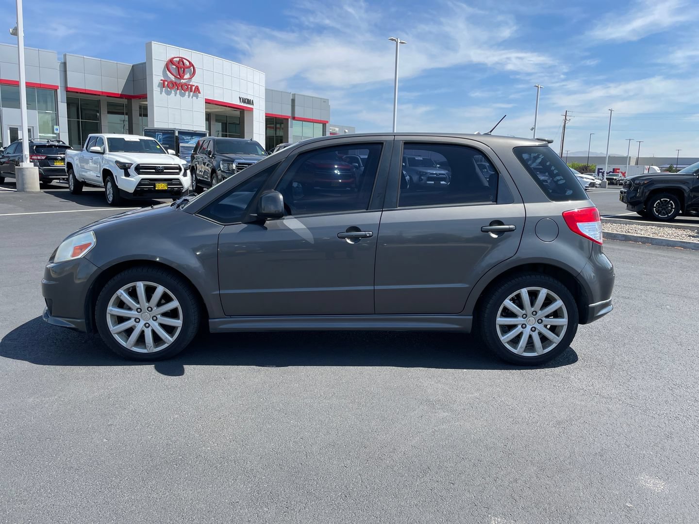 Used 2012 Suzuki SX4 Sportback FWD image 6