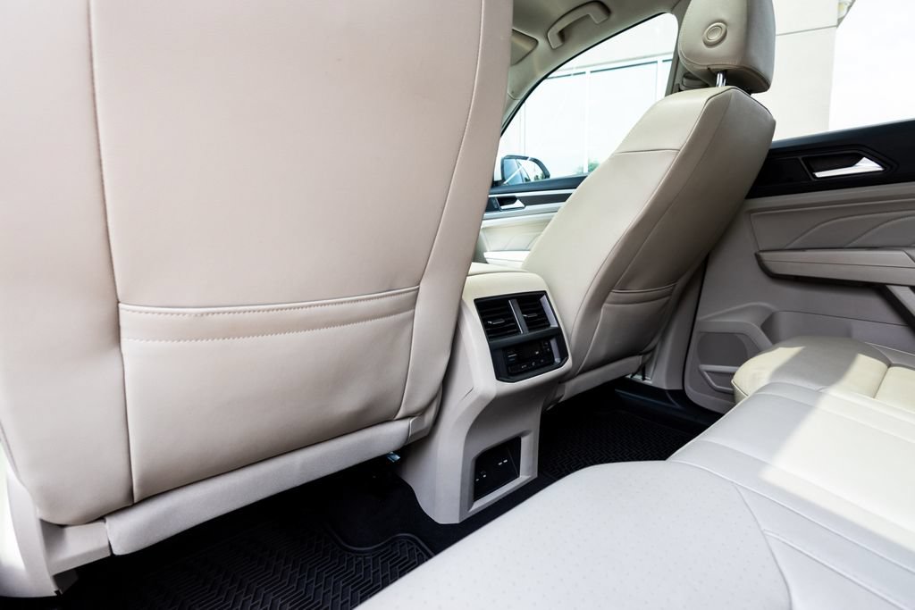Used 2021 Volkswagen Atlas SE w/ Panoramic Sunroof Package FWD image 49