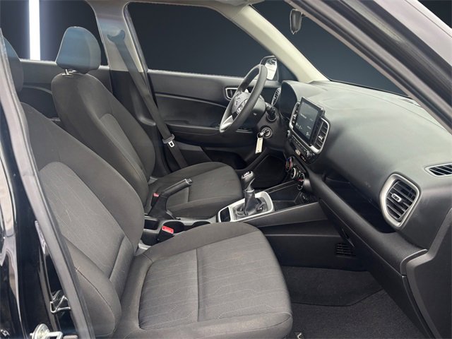 Used 2020 Hyundai Venue SE image 15