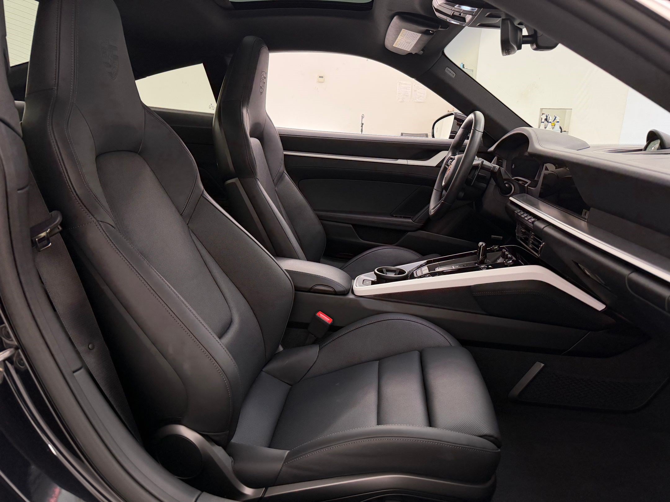 Certified 2026 Porsche 911 Carrera RWD image 24
