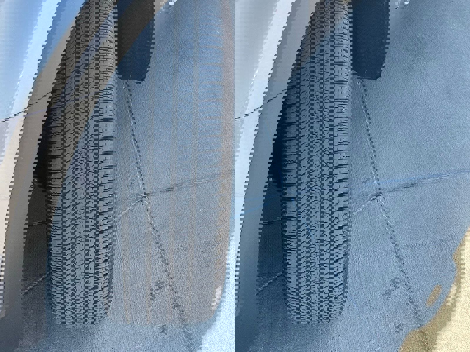 Used 2025 Kia Telluride SX w/ SX Captain's Chair Package image 9