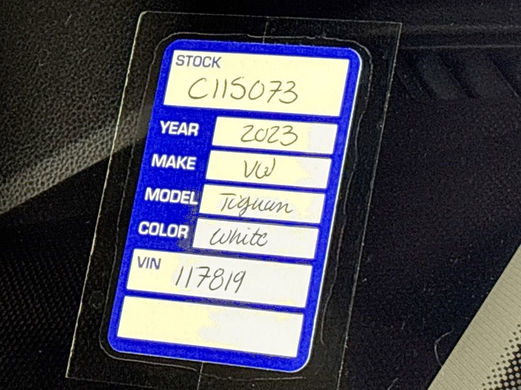 Certified 2023 Volkswagen Tiguan SE image 24