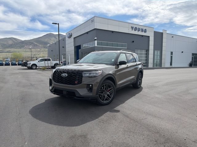 New 2026 Ford Explorer ST w/ Sun And Sound Package