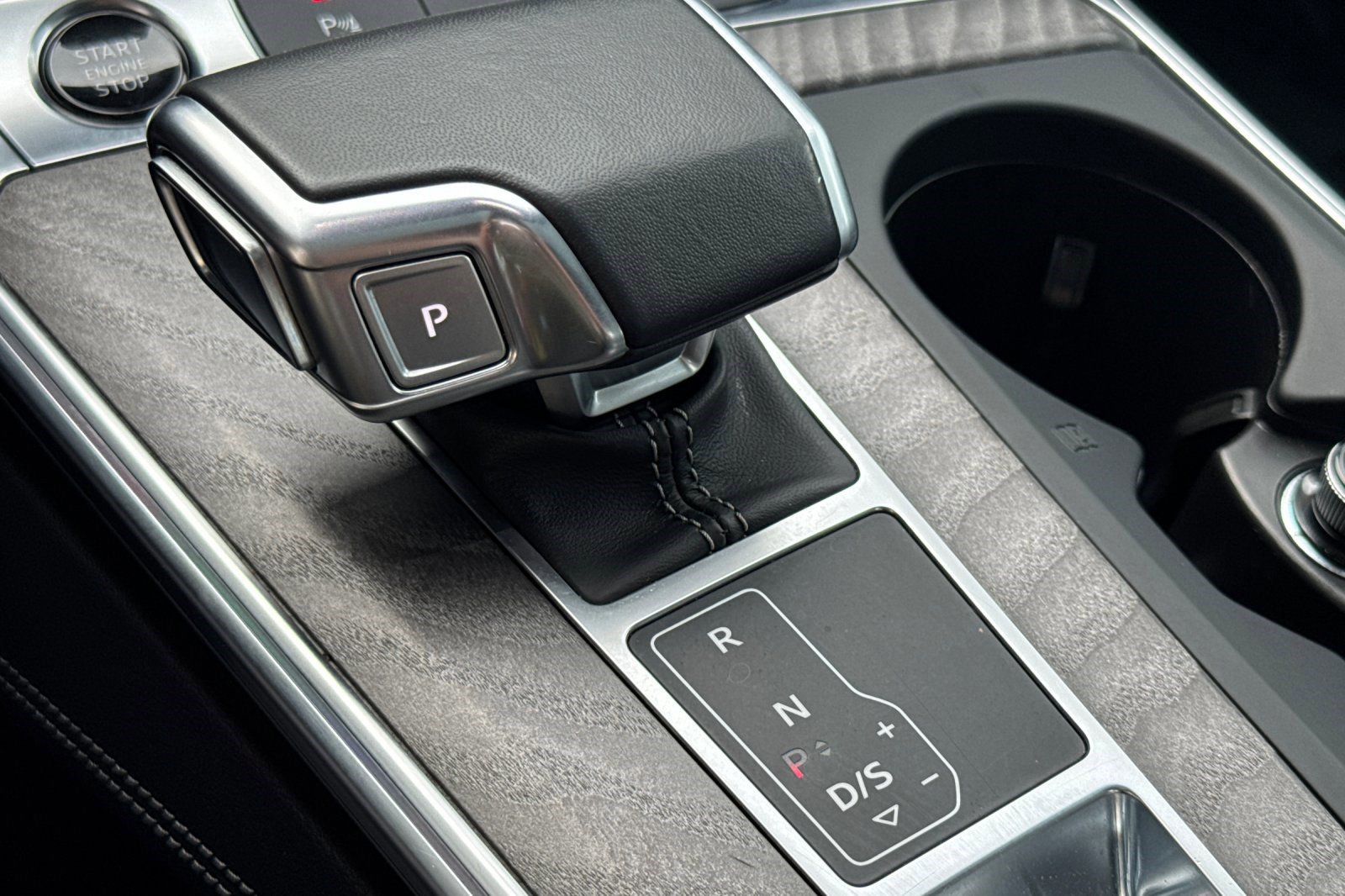 Used 2024 Audi A6 Premium Plus image 17