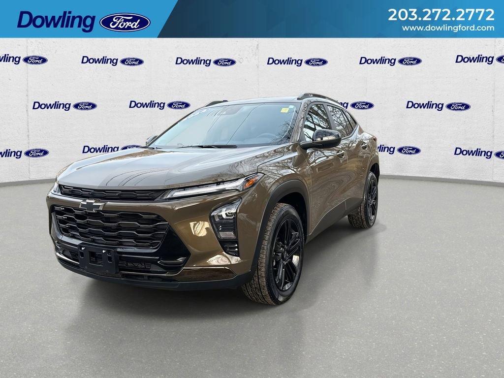 Used 2024 Chevrolet Trax ACTIV w/ Sunroof Package image 4