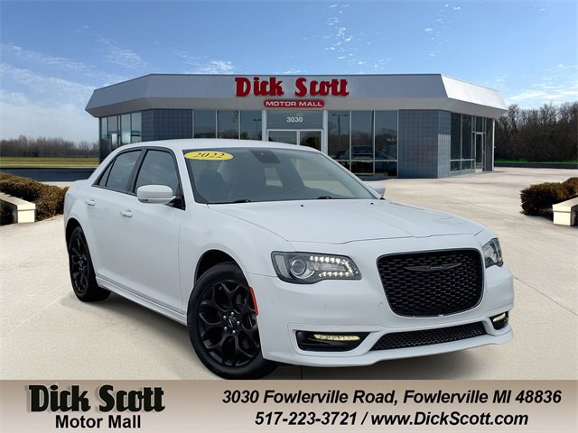 Used 2022 Chrysler 300 Touring L w/ Comfort Group