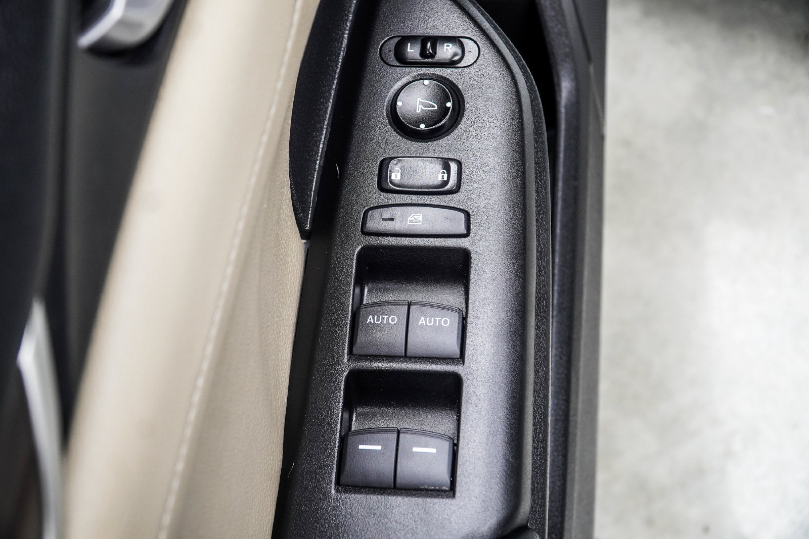 Used 2021 Honda Civic EX-L image 32