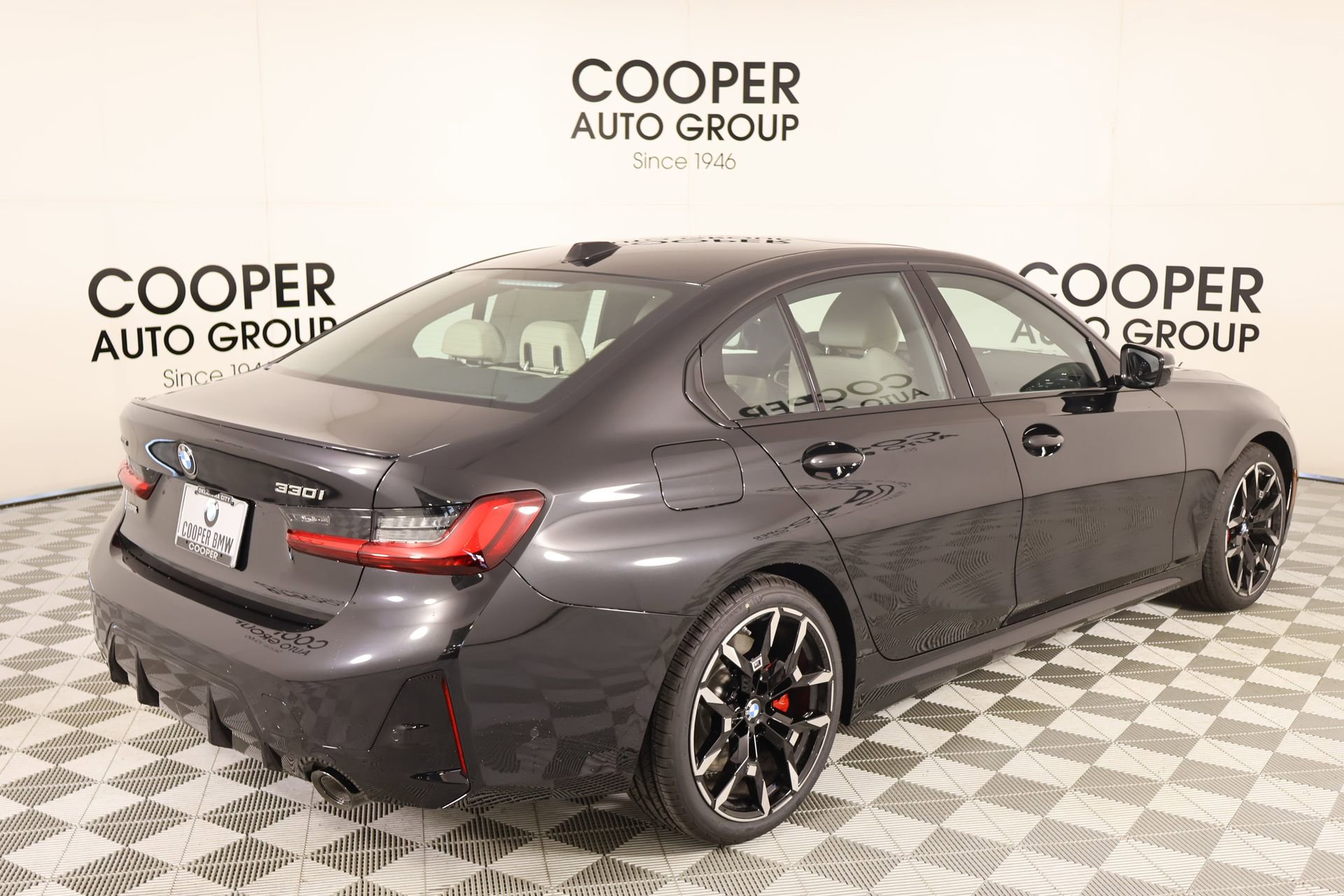 New 2026 BMW 330i xDrive Sedan w/ M Sport Package AWD/4WD image 21