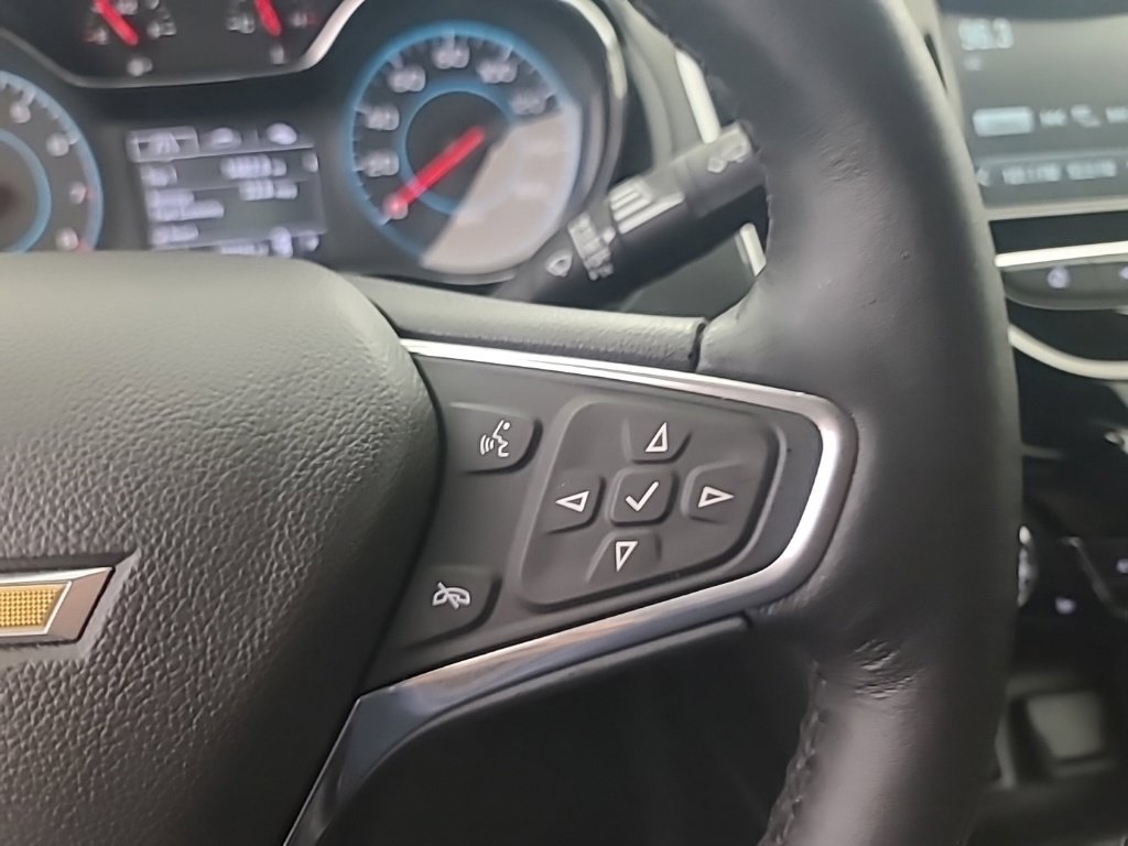 Used 2017 Chevrolet Cruze Premier FWD image 29