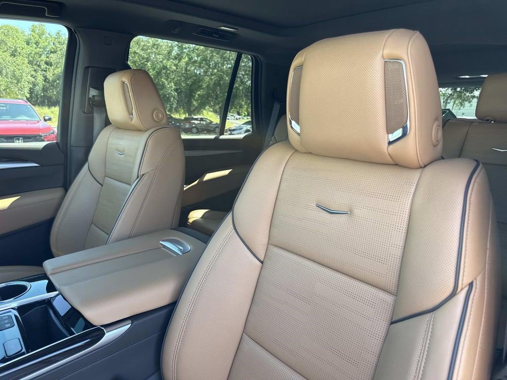 Certified 2025 Cadillac Escalade Premium Luxury w/ Touring Package AWD/4WD image 26