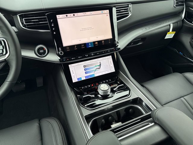 New 2026 Jeep Grand Wagoneer L Summit AWD/4WD image 16