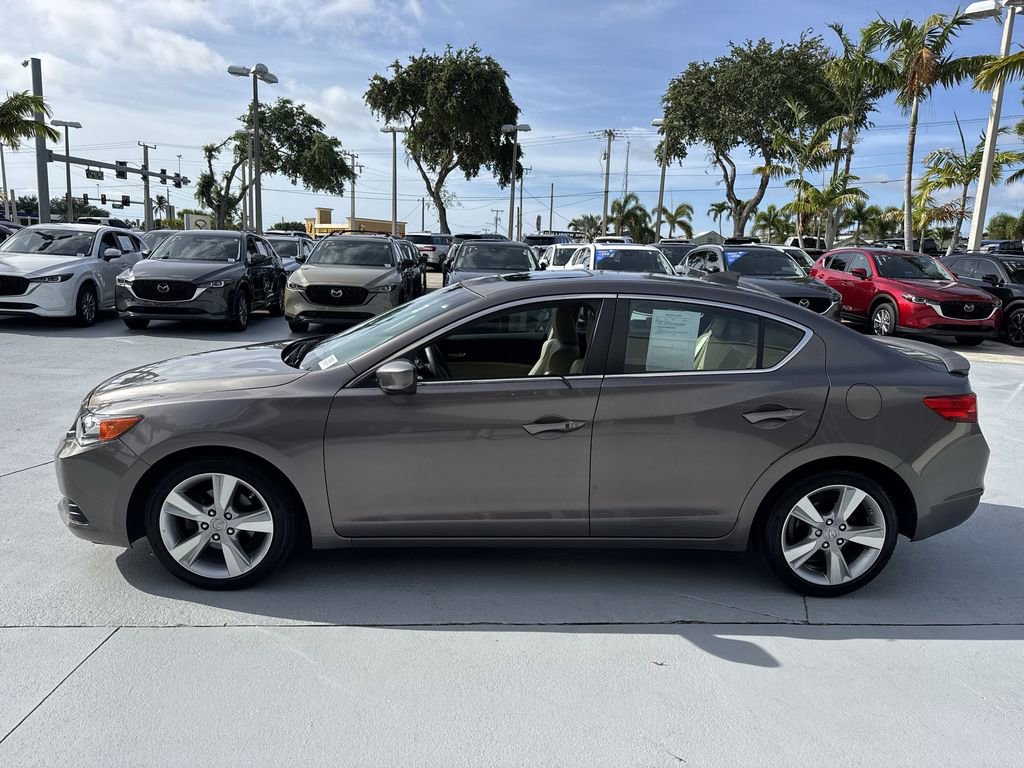 Used 2015 Acura ILX w/ Technology Package FWD image 11