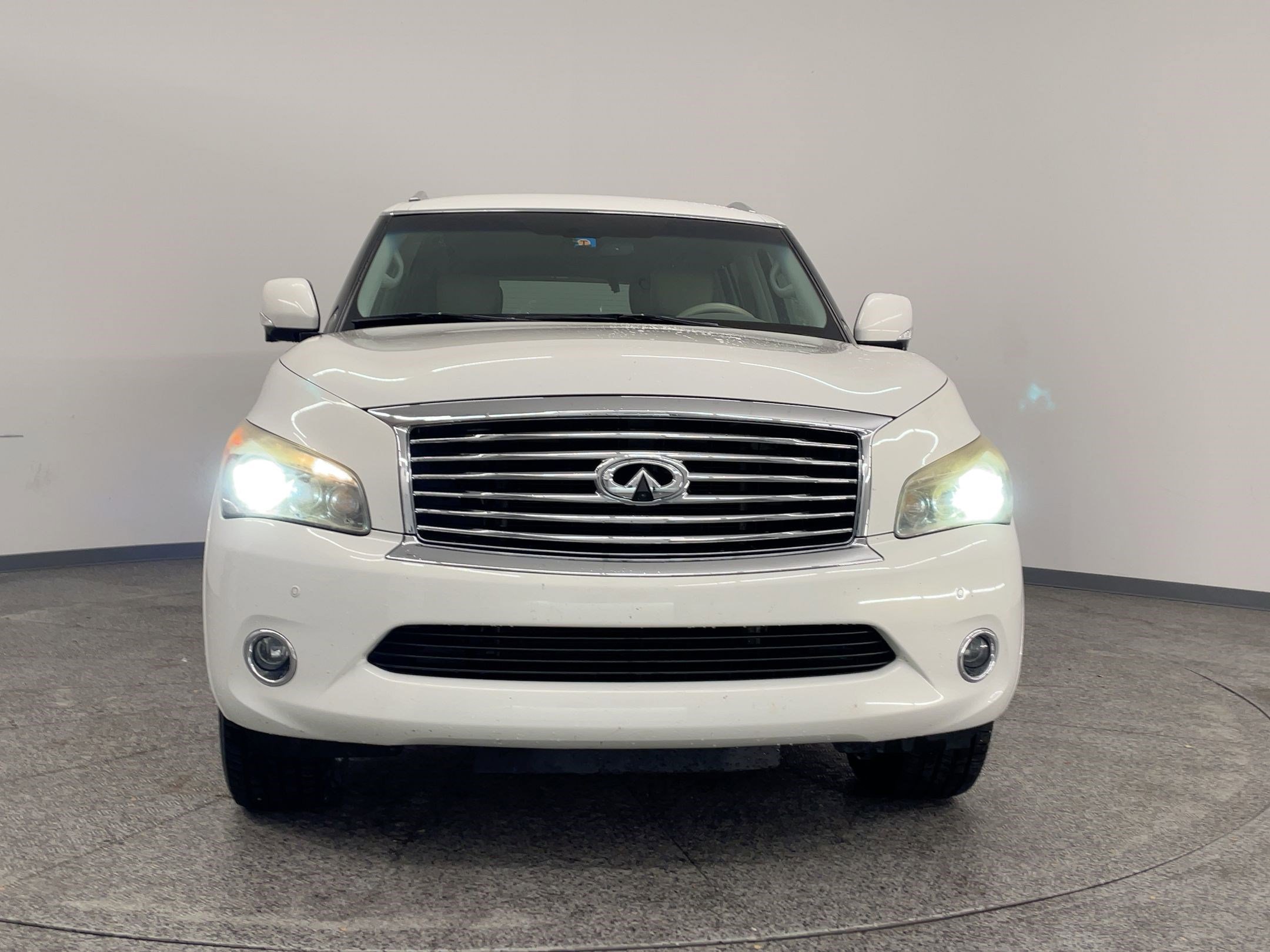 Used 2011 INFINITI QX56 4WD w/ Theater Pkg image 5