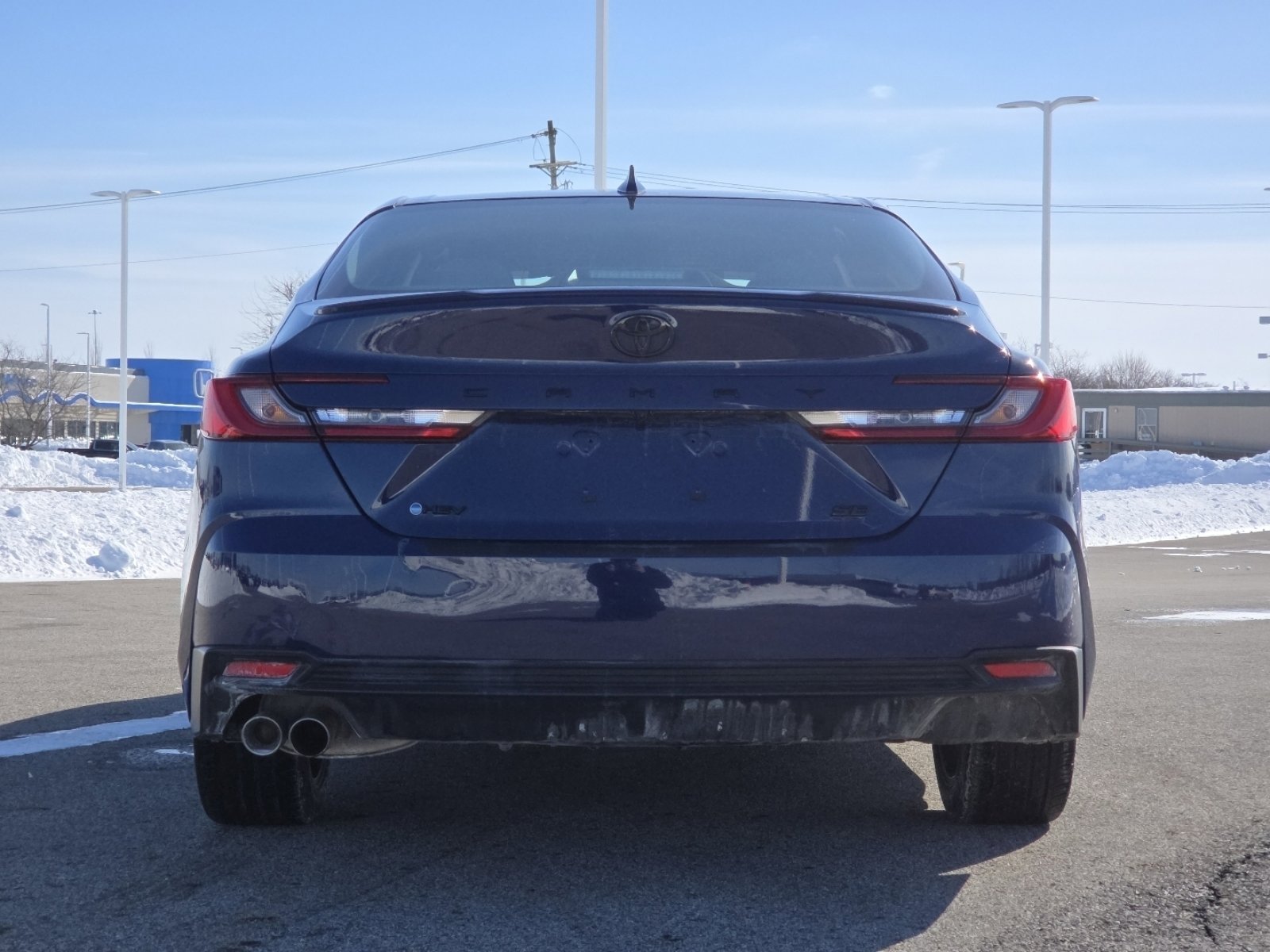 Used 2025 Toyota Camry SE image 13