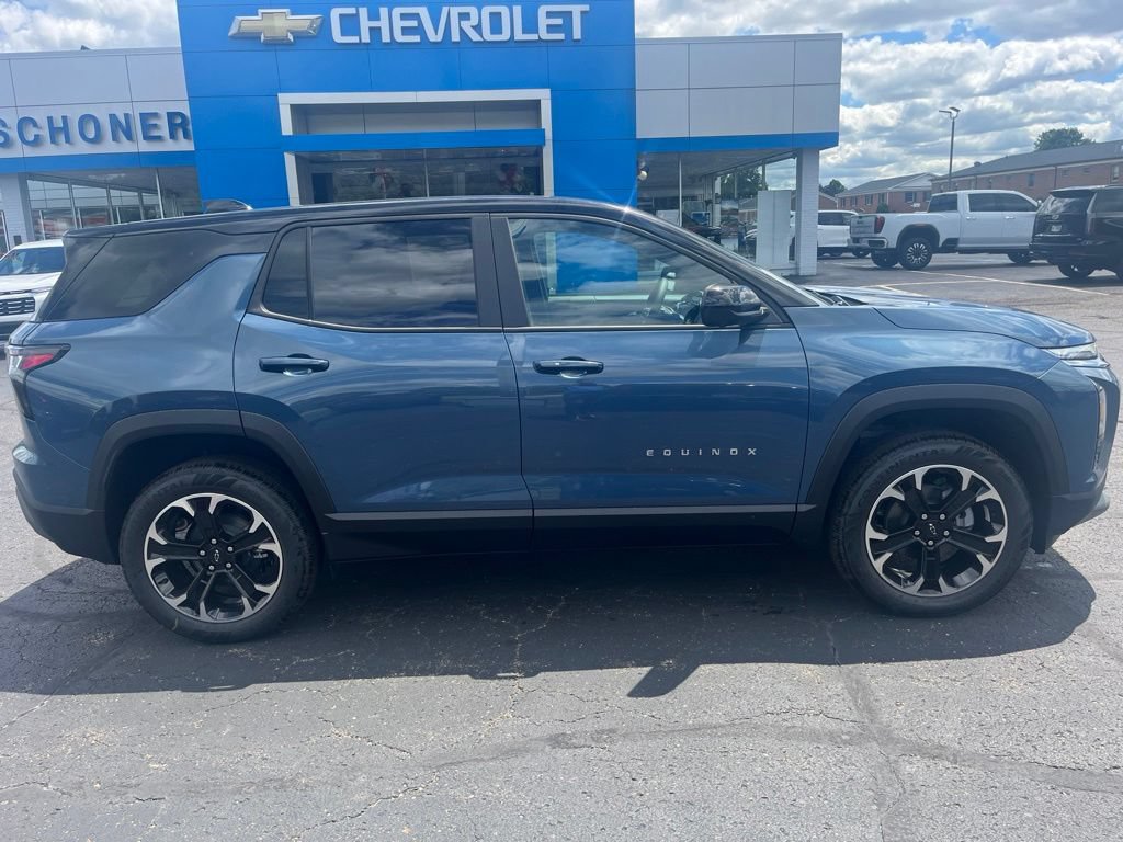 New 2026 Chevrolet Equinox LT w/ Convenience Package II FWD image 8