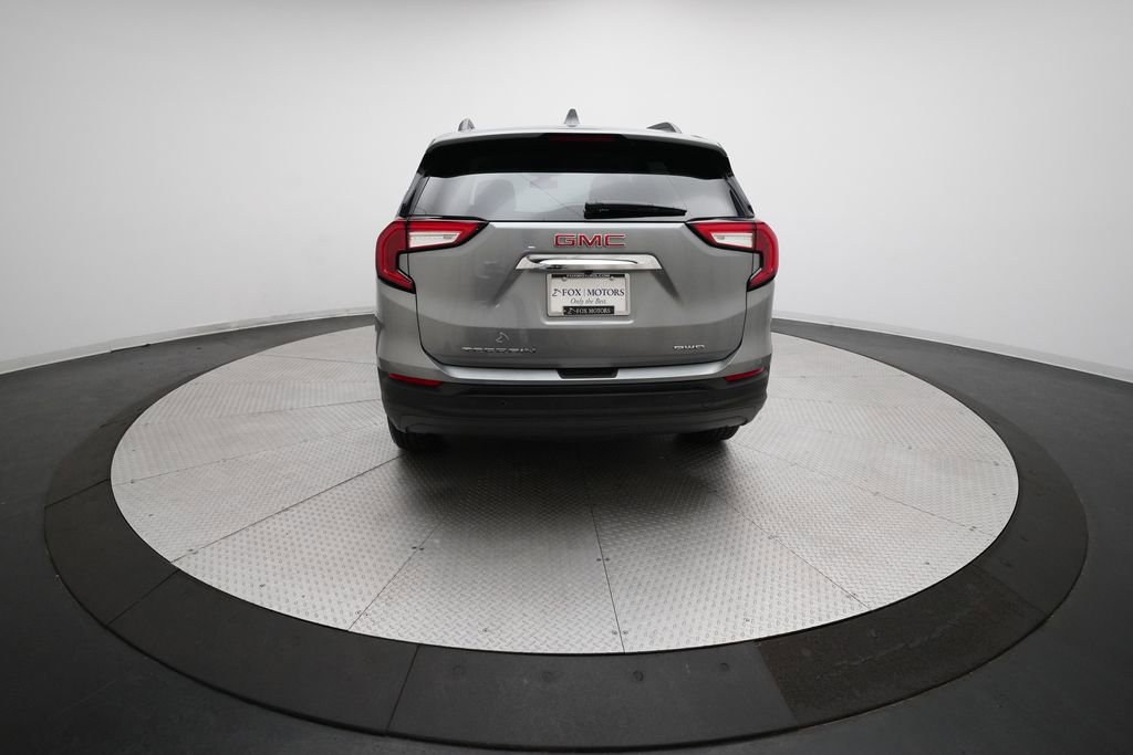 Used 2024 GMC Terrain SLE w/ Driver Convenience Package image 26