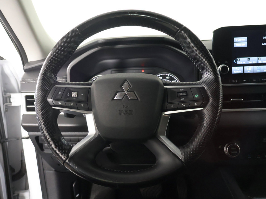 Used 2022 Mitsubishi Outlander SEL AWD/4WD image 37