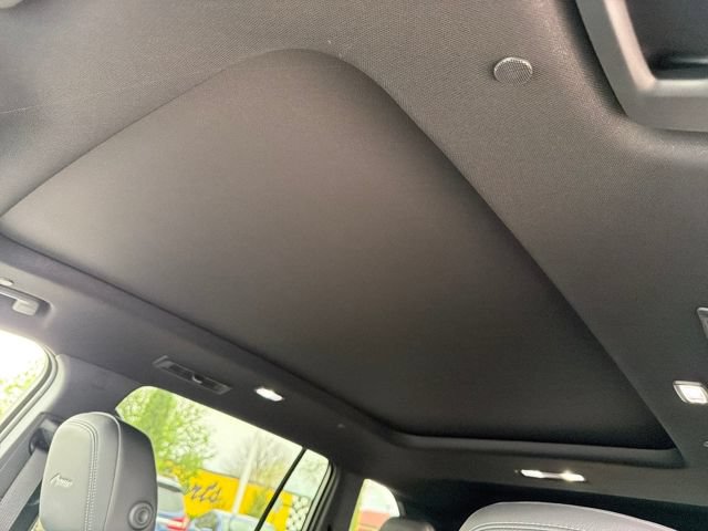 New 2026 Buick Enclave Avenir w/ Super Cruise Package FWD image 19