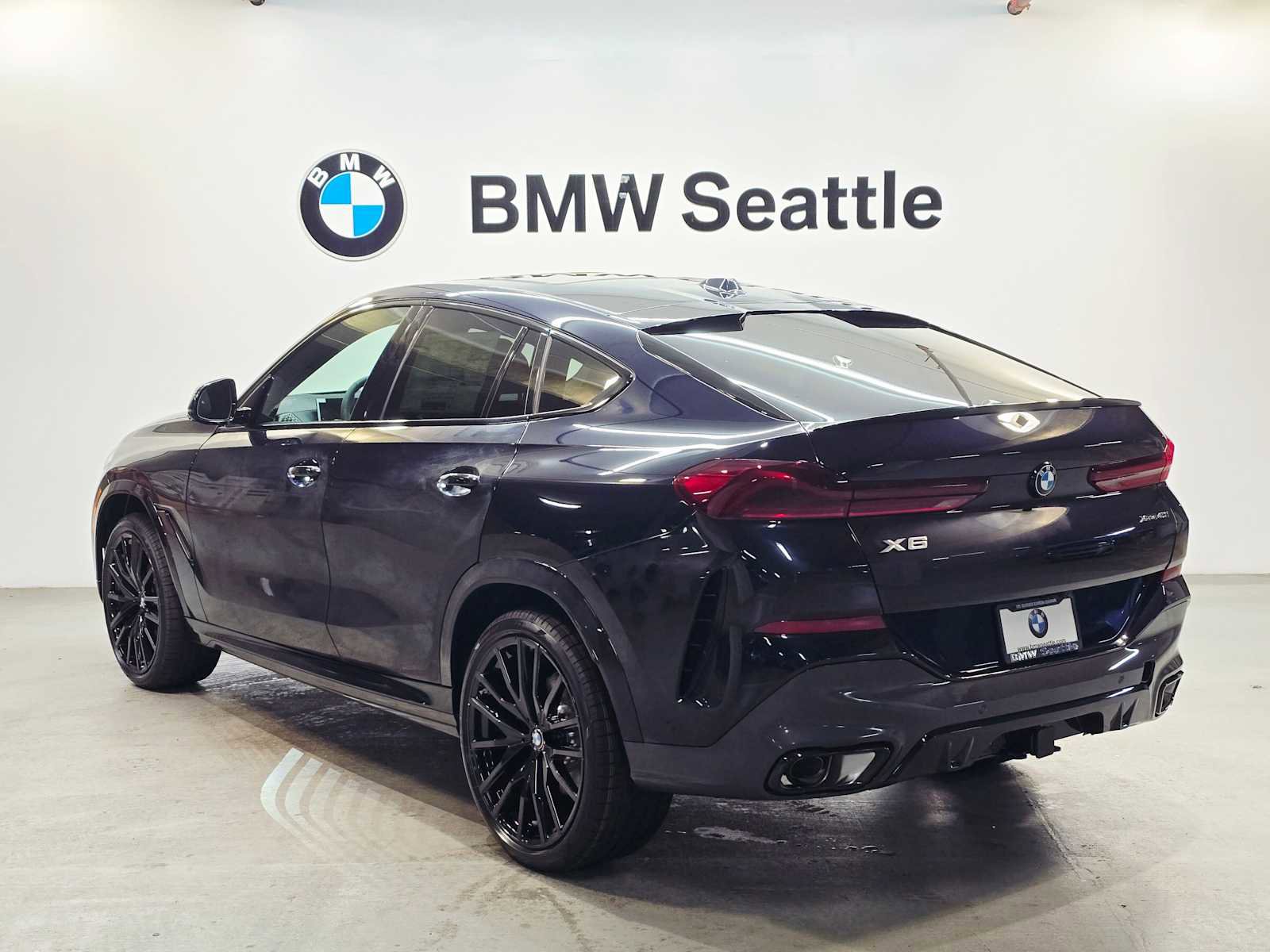 New 2026 BMW X6 xDrive40i image 4