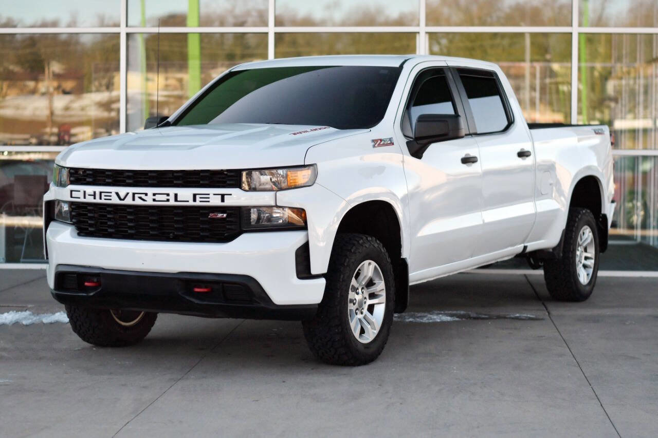 Used 2019 Chevrolet Silverado 1500 Custom Trail Boss AWD/4WD image 3