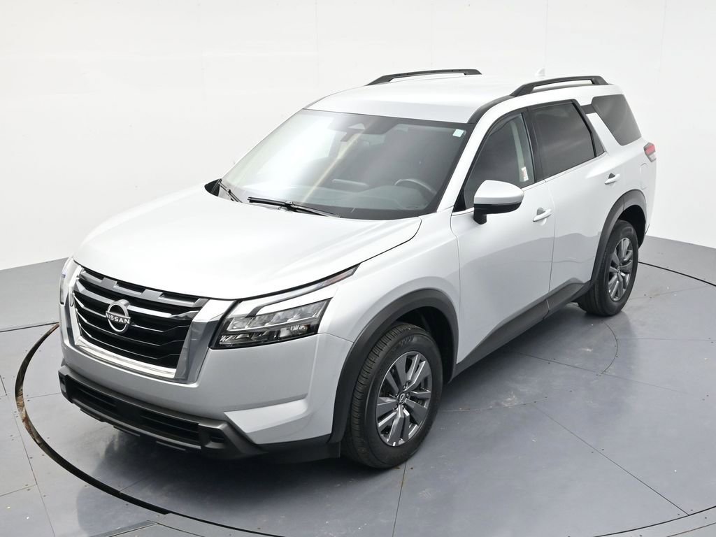 Used 2024 Nissan Pathfinder SV AWD/4WD image 39