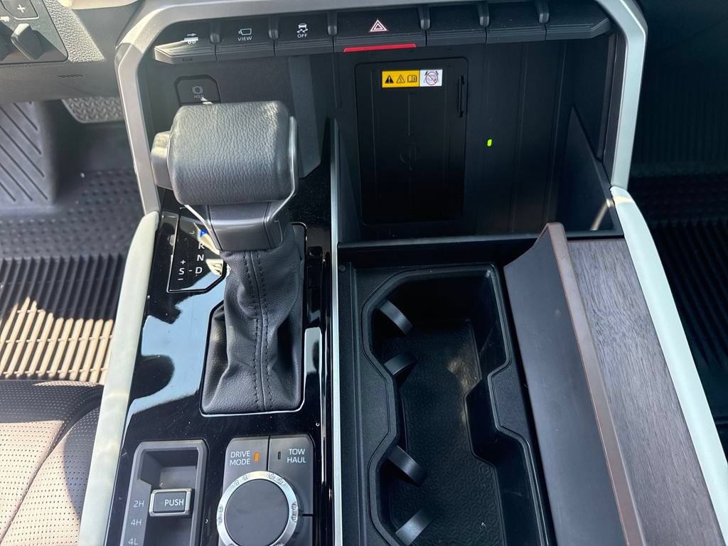 Used 2024 Toyota Tundra Capstone AWD/4WD image 28