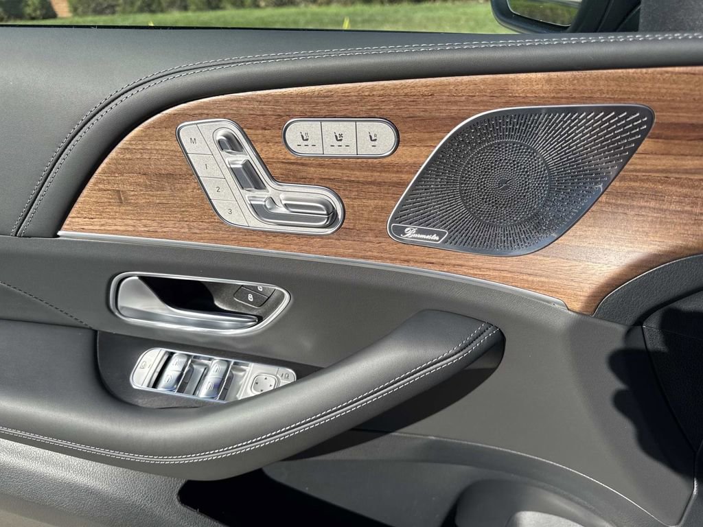 New 2026 Mercedes-Benz GLE 53 AMG 4MATIC Coupe image 17